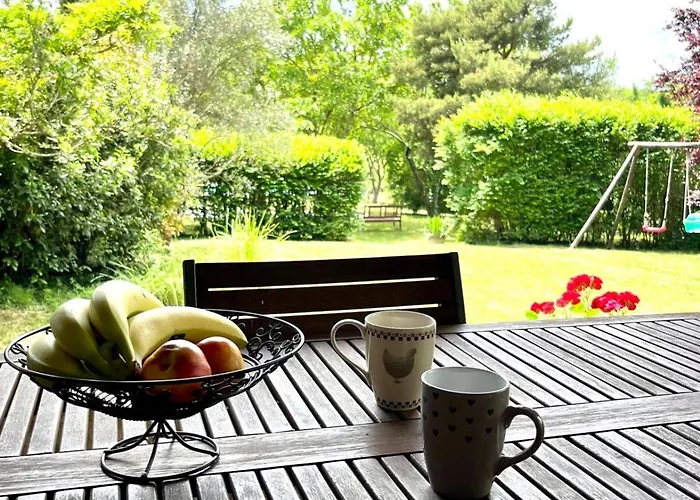 Casa de Férias Grange Madeleine Beaulieu (Ardeche)