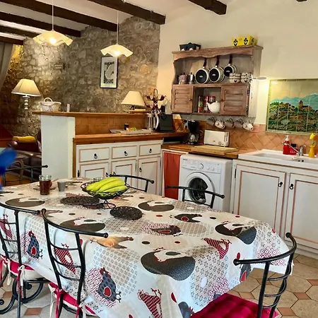Grange Madeleine Beaulieu (Ardeche)